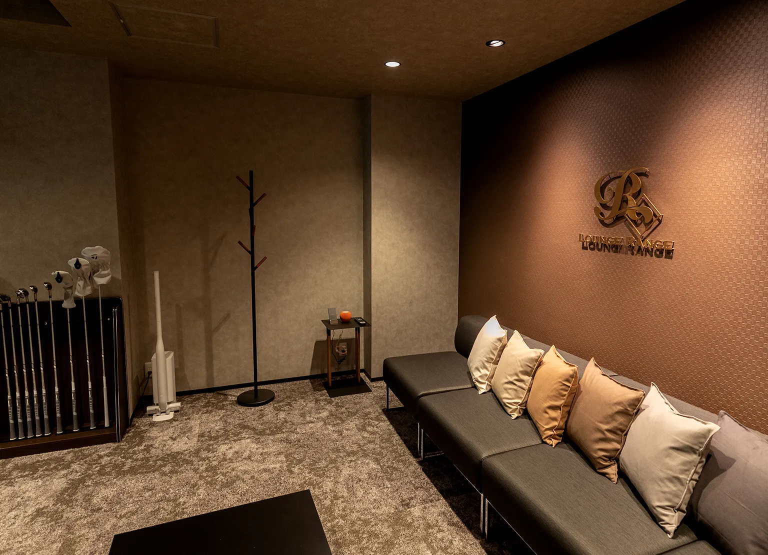 Lounge Range 京都河原町の公式サイトの画像(6/6)